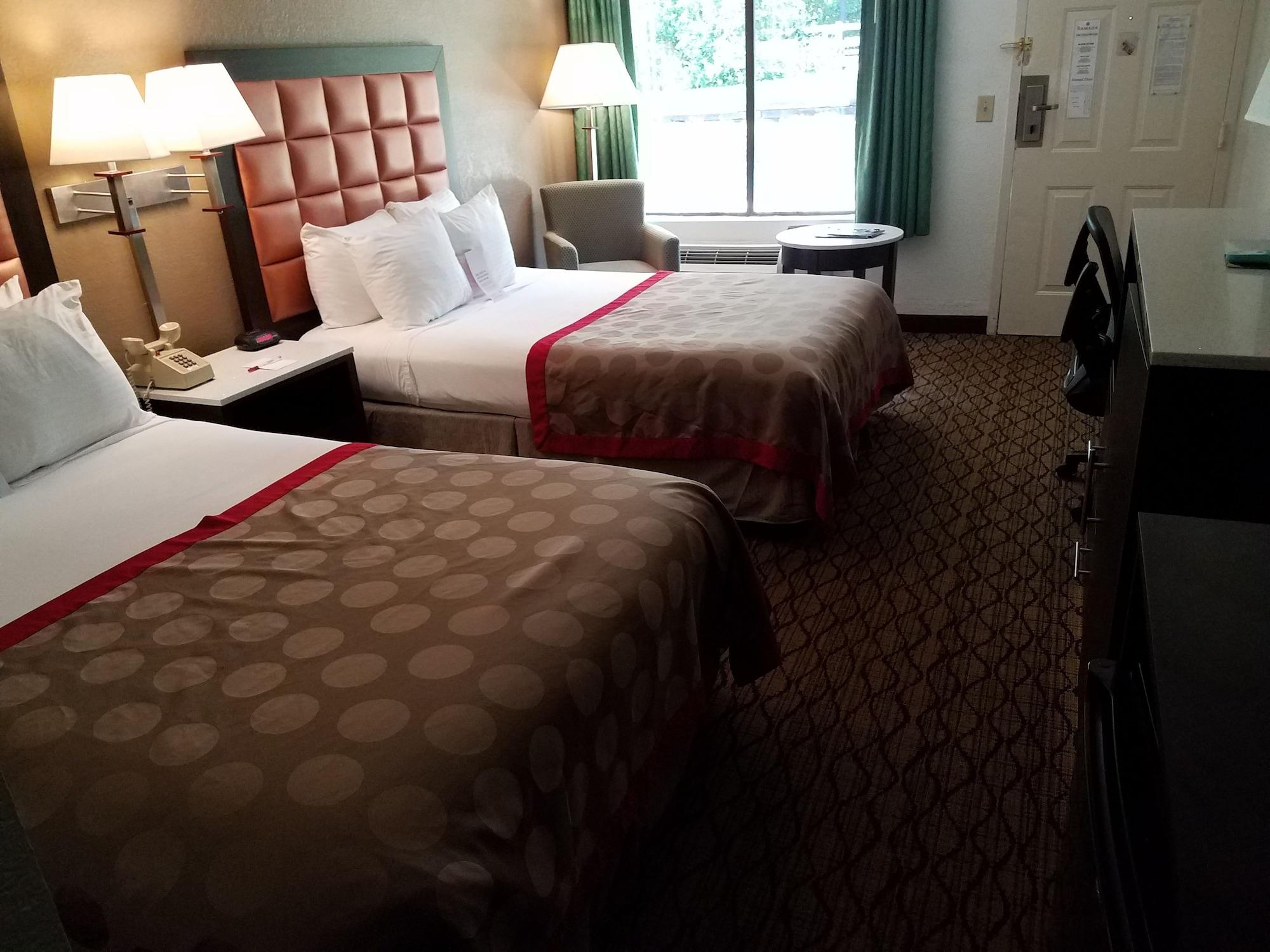 Ramada By Wyndham Temple Terrace/Tampa North Hotel Ngoại thất bức ảnh
