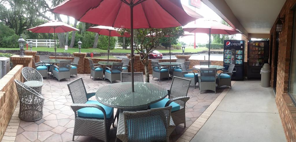 Ramada By Wyndham Temple Terrace/Tampa North Hotel Ngoại thất bức ảnh