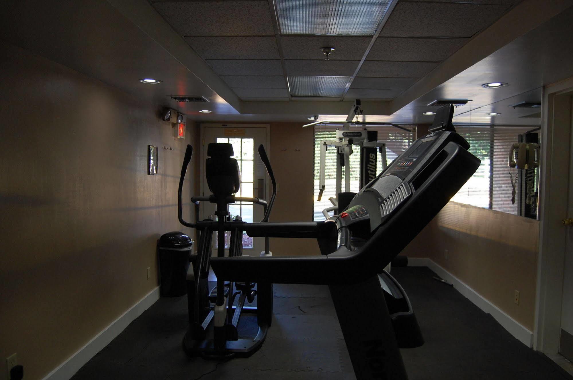Ramada By Wyndham Temple Terrace/Tampa North Hotel Ngoại thất bức ảnh